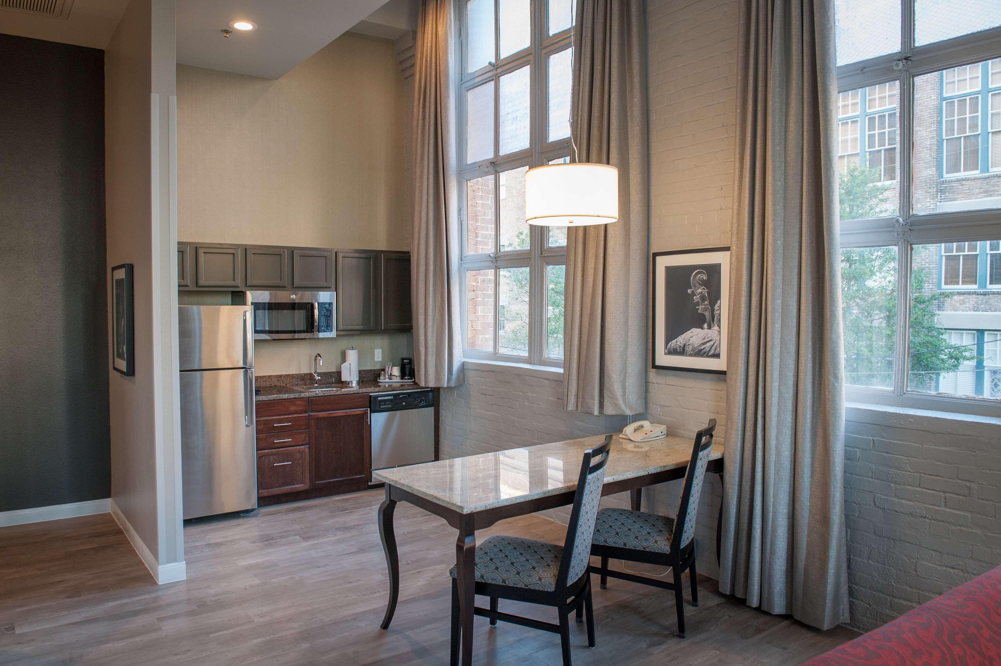 Отель Crowne Plaza New Orleans French Qtr - Astor By Ihg Экстерьер фото
