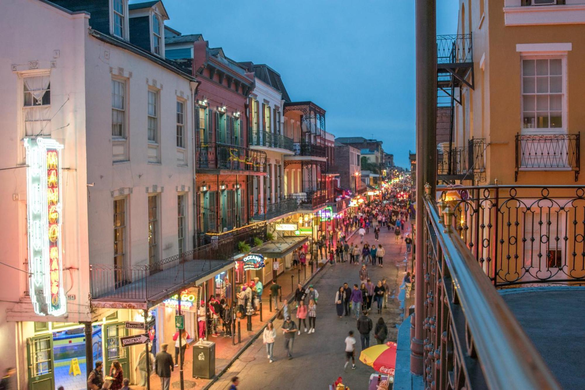 Отель Crowne Plaza New Orleans French Qtr - Astor By Ihg Экстерьер фото